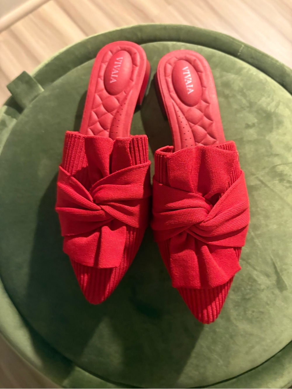 VIVAIA Yaffa Pointed-Toe Knot Mules Ruby Red Size 37 / US 6.5